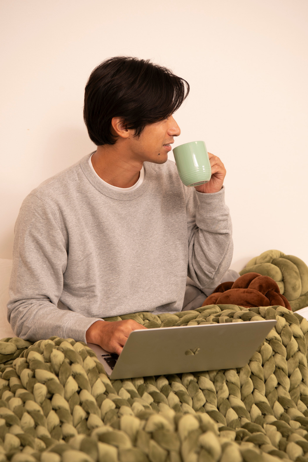 リカバリー加重ブランケットMUSUBI - ON -