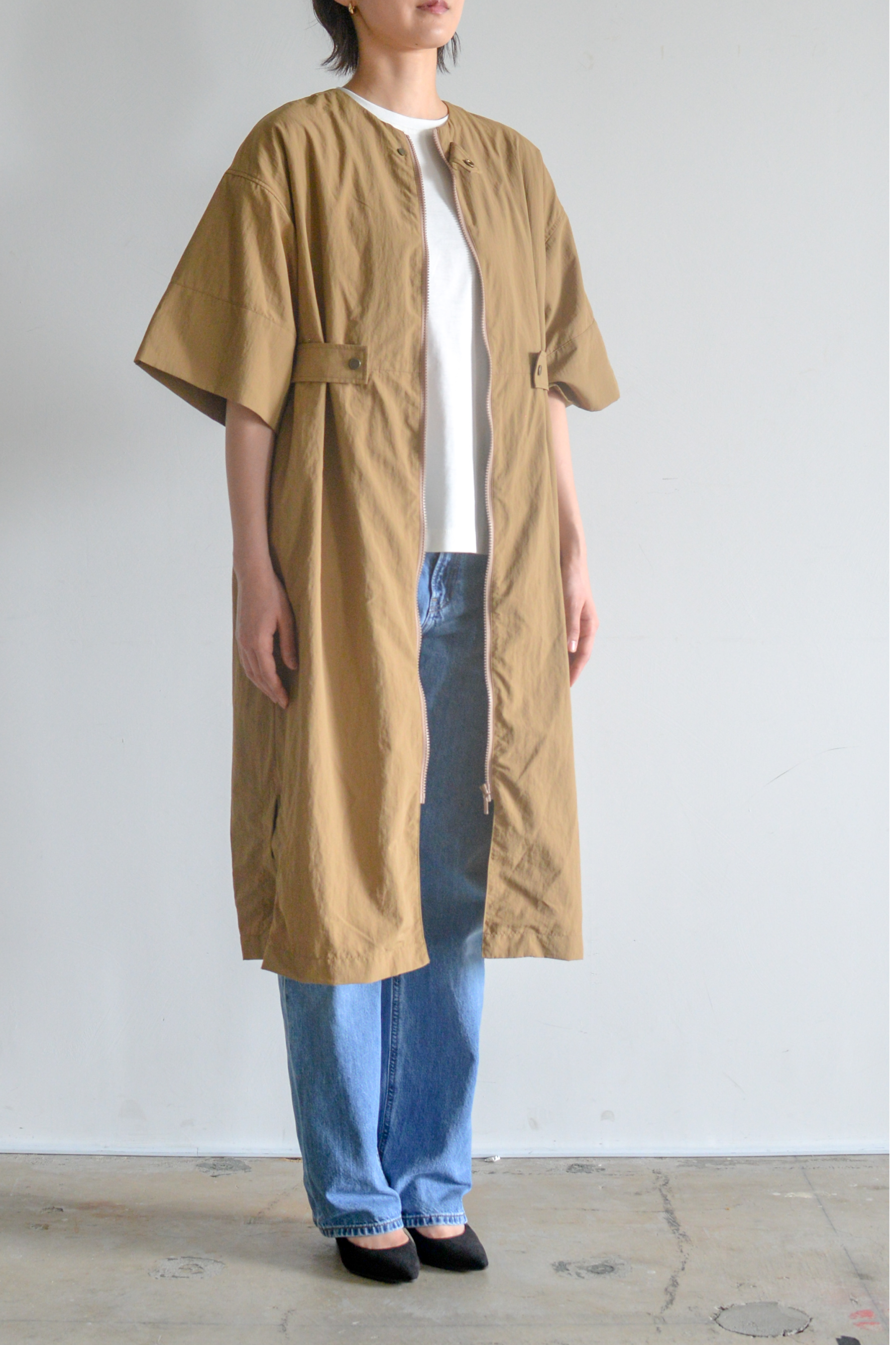 【Unisex】ガウンワンピース:ハーフスリーブ