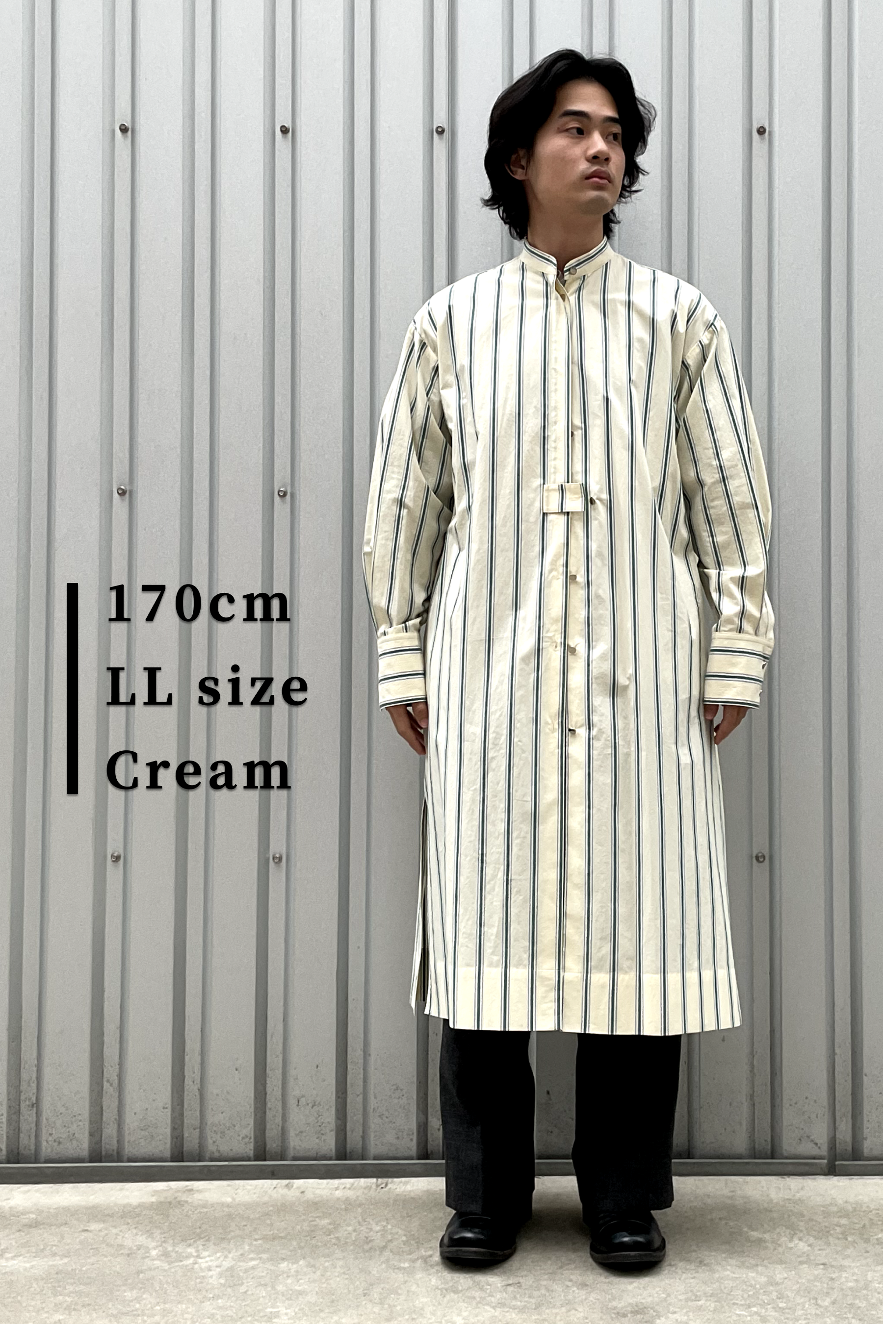【Unisex】スタンドカラーガウンワンピース:ストライプ