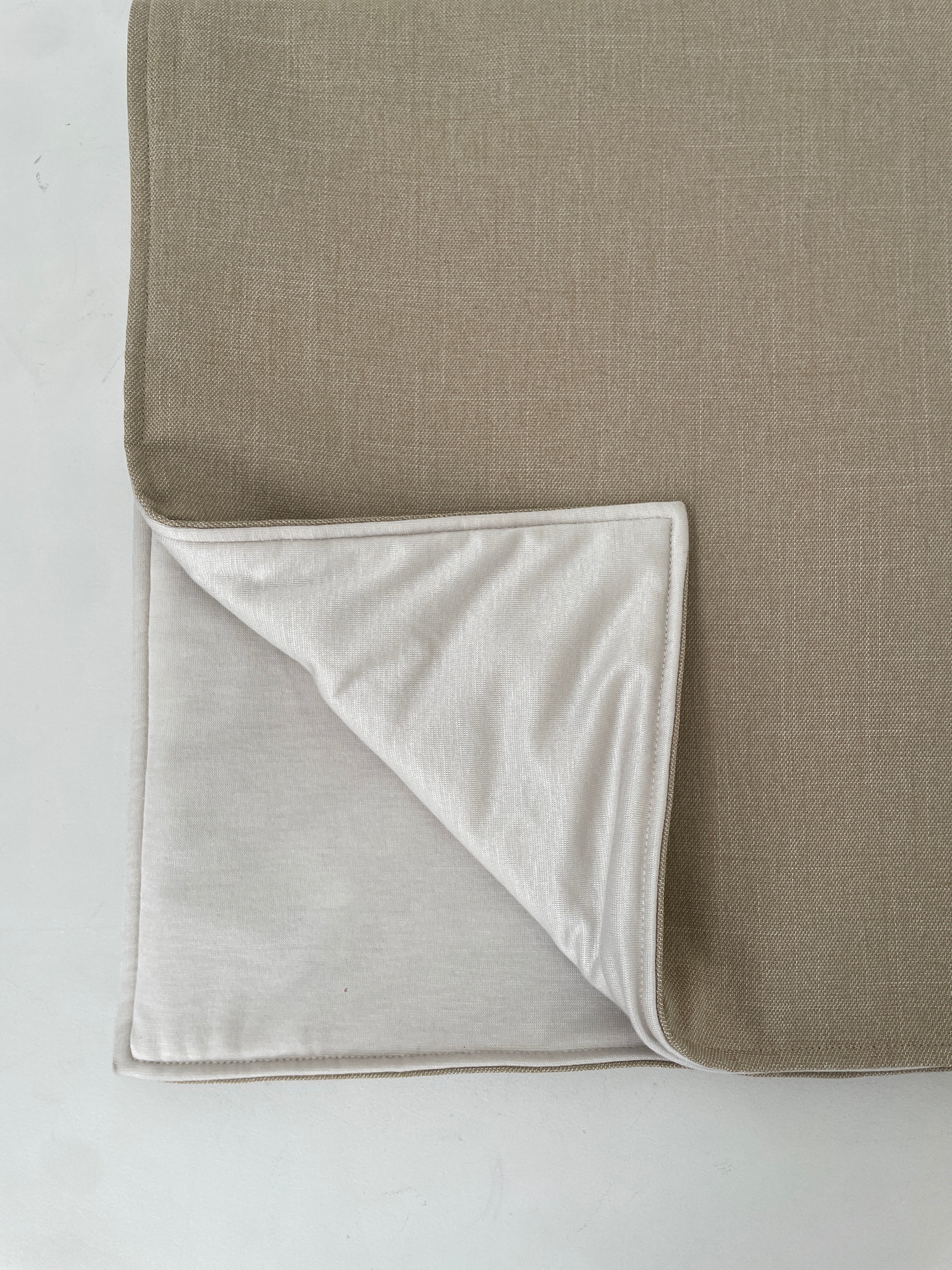 Wearable Blanket -gilet-