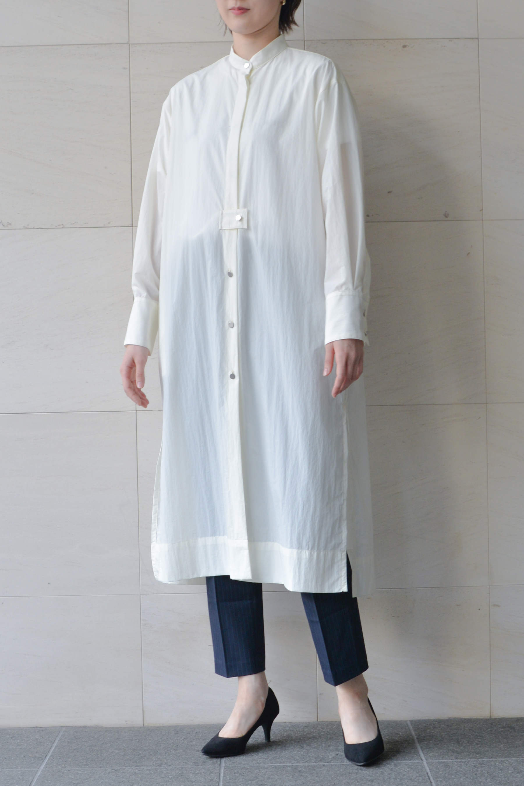 【Unisex】スタンドカラーガウンワンピース:プレーン