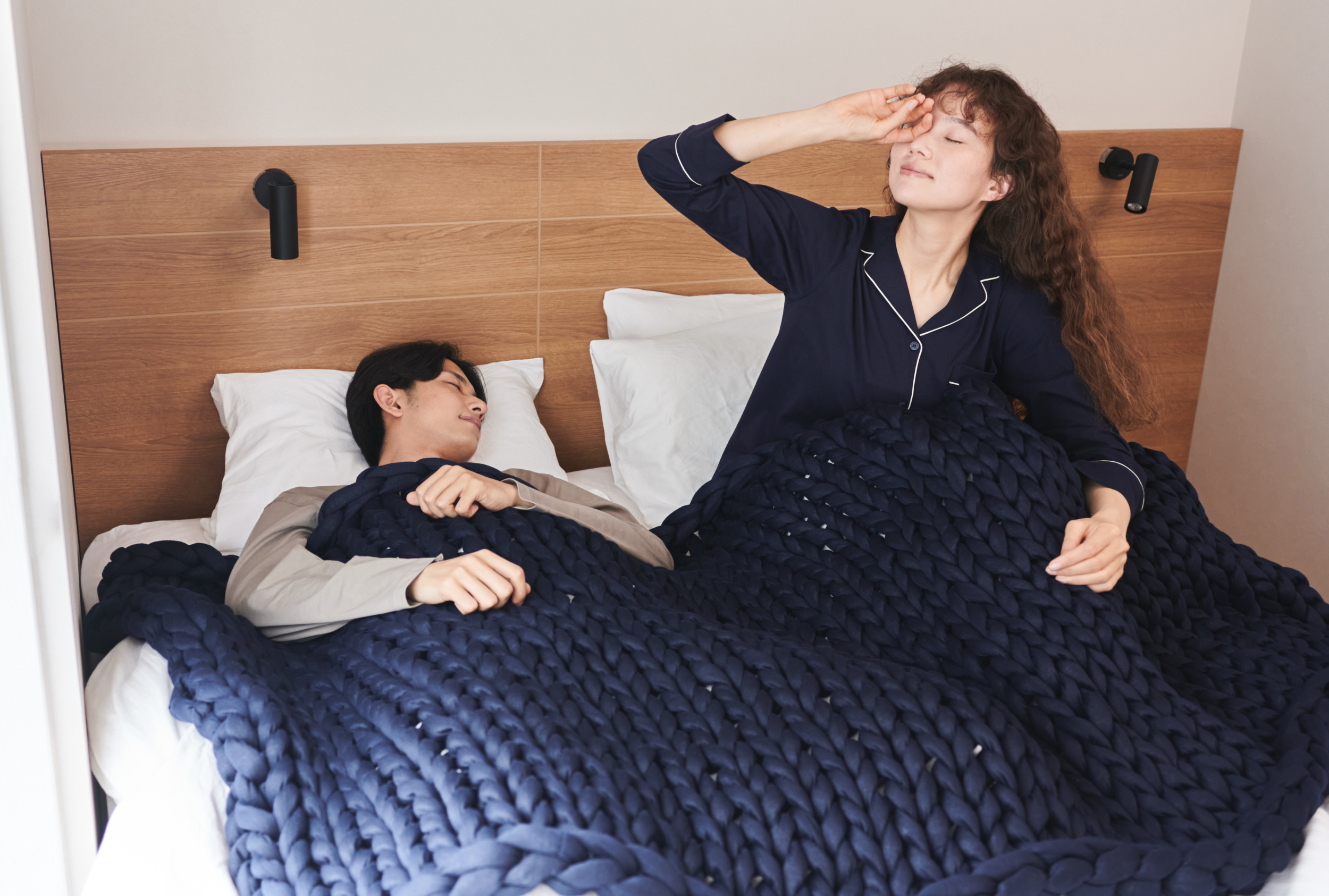 春の寝具入れ替えで試したい「重さで眠る」という新習慣｜重力ブランケットの選び方